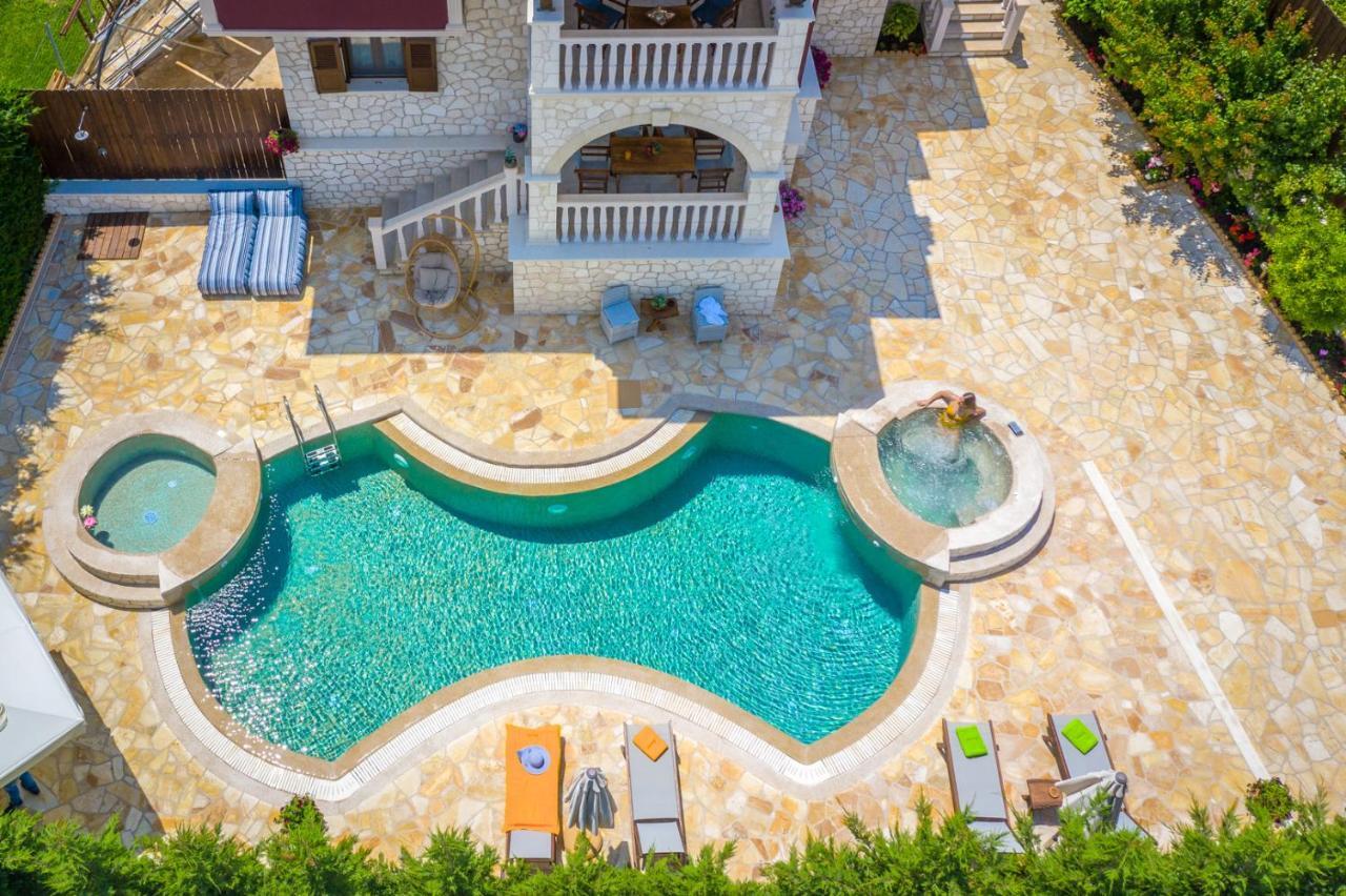Apolpaina Fairytale Villa מראה חיצוני תמונה