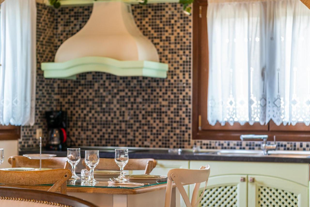Apolpaina Fairytale Villa מראה חיצוני תמונה